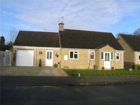 2 bedroom Detached f...